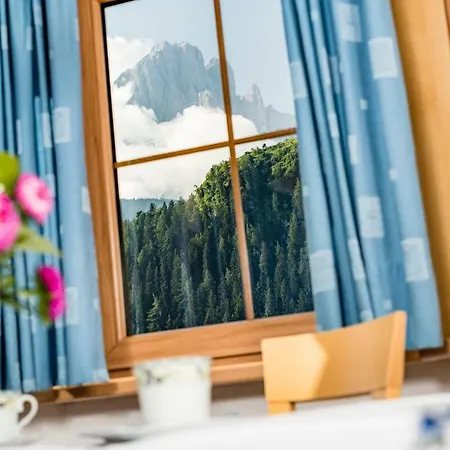 Hetty Appartement Santa Cristina Val Gardena